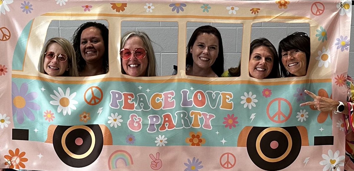 Some groovy girls digging RCTC! #RCTC2023 #WeAreRCSTN ⁦<a href="/RobCoSchools/">Robertson County Schools</a>⁩