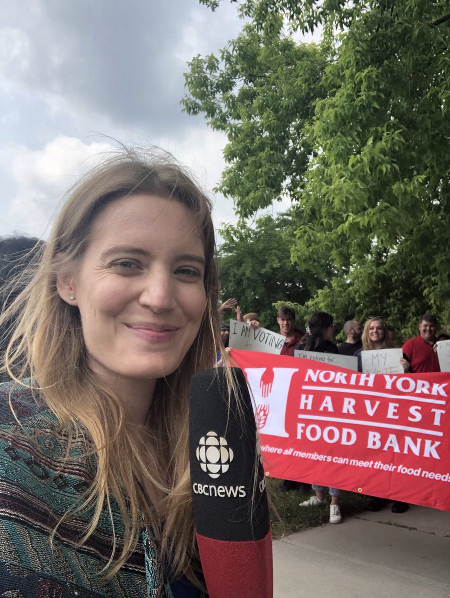 PasiekaOnPol's tweet photo. I spend the afternoon in #yorksouthweston where dozens of community members headed to the #topoli advanced polls together. We’ll have that story coming up today at 5:30 on @cbcradio and 6:10 on television/gem/wherever you love to watch cbc. #clarain124 #124challenge https://t.co/A4SbhPqUZ7