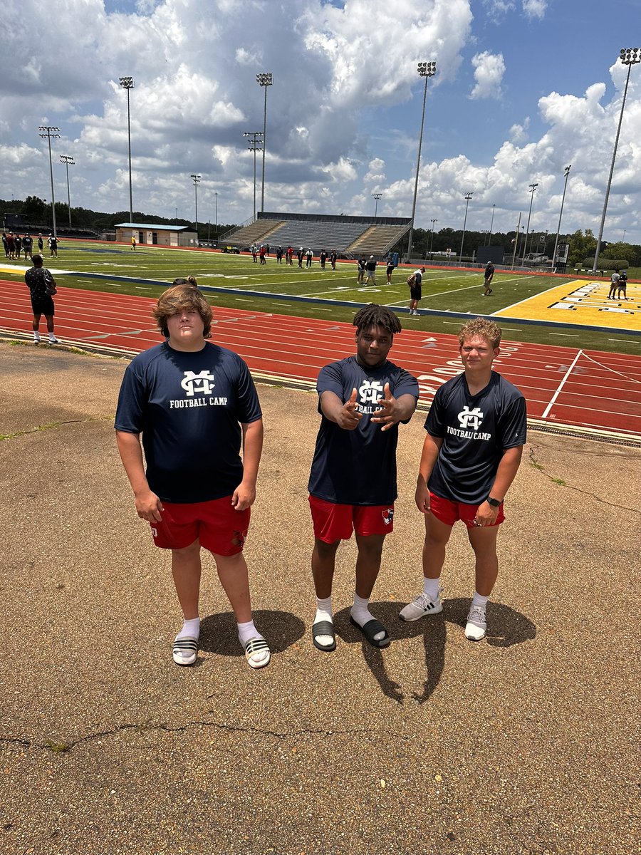 Had a great time camping at <a href="/GoChoctaws_FB/">Mississippi College Football</a> and <a href="/SouthernMissFB/">Southern Miss Football</a>. Got a lot of work in and learned a lot. <a href="/joemoreno_USM/">Joe Moreno</a> <a href="/PByrdlm/">Pat Byrd</a> <a href="/MacCorleone74/">Rion (Ree-un) Young</a> <a href="/Coach_Hall7/">Will Hall</a>