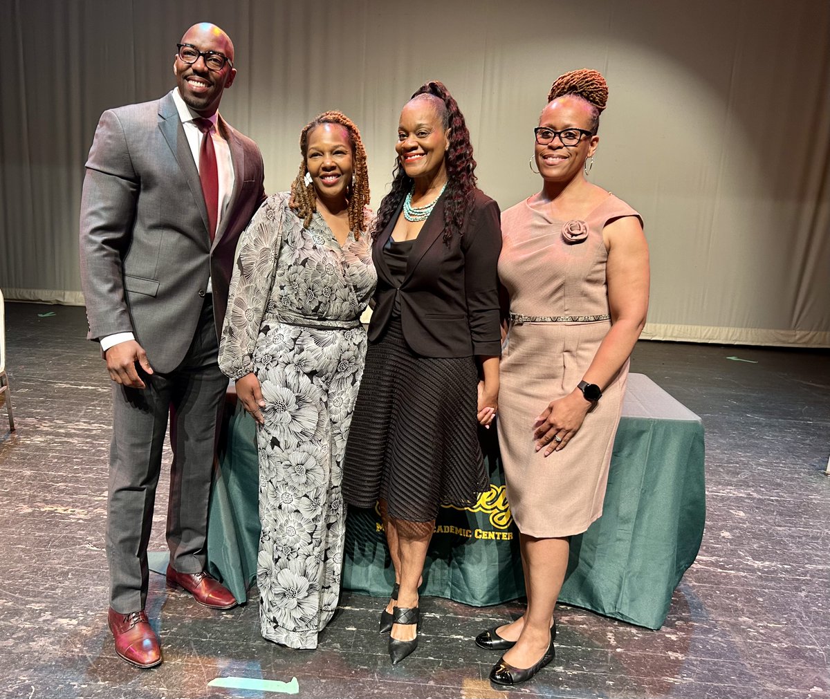 Beasley Academic Center (@beasleyac) on Twitter photo Thank you to Senator Lightford <a href="/LLCoolK_4/">Kimberly A. Lightford</a> for sending our 8th grade scholars off to high school with an inspirational message at Wednesday's commencement ceremony. Congratulations to the Beasley Class of 2023! <a href="/ChiPubSchools/">CPS - Chicago Public Schools</a> #WhateverItTakes #Beasleyscholars Thank you to Senator Lightford <a href="/LLCoolK_4/">Kimberly A. Lightford</a> for sending our 8th grade scholars off to high school with an inspirational message at Wednesday's commencement ceremony. Congratulations to the Beasley Class of 2023! <a href="/ChiPubSchools/">CPS - Chicago Public Schools</a> #WhateverItTakes #Beasleyscholars