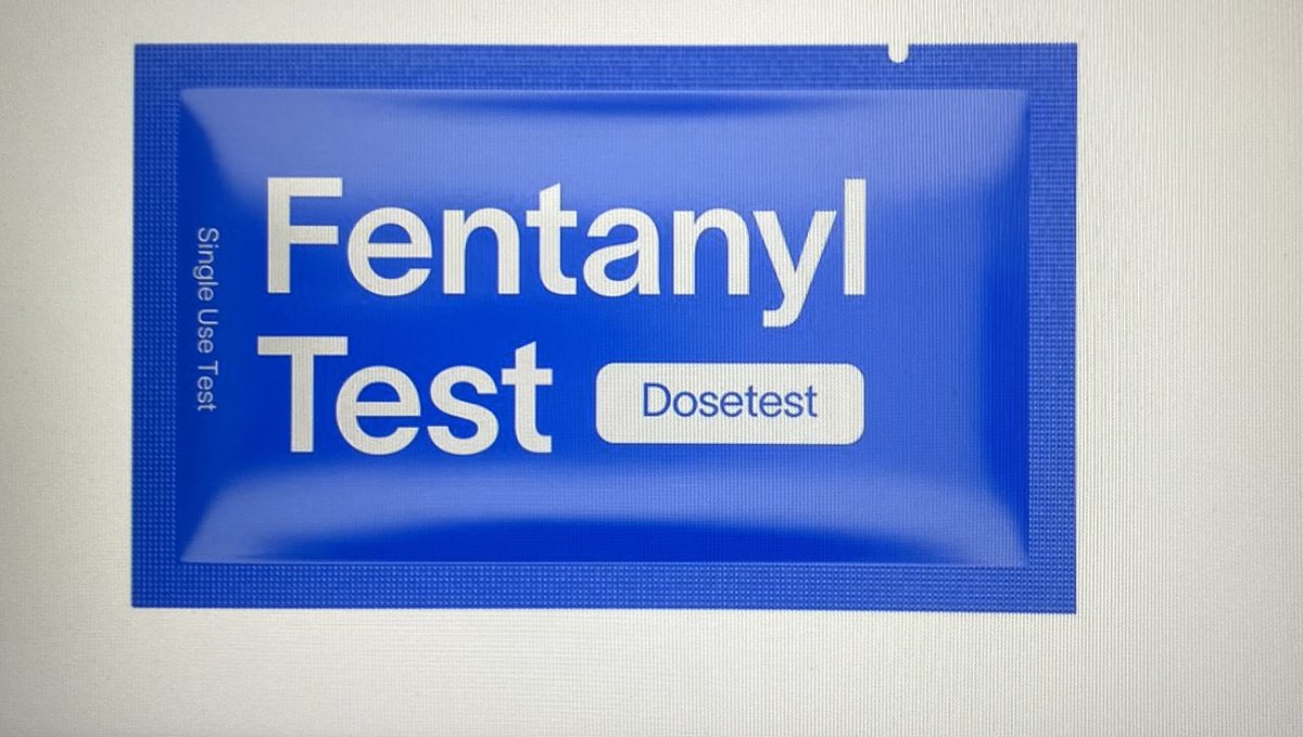 newsmanzach's tweet image. FENTANYL IS IN THE COACHELLA VALLEY.

I’ve now had 3 friends from high school die from fentanyl ODs. Splash House is this weekend &amp;amp; there will be drug use. Please be smart. There are fentanyl test strips available at 1695 Sunrise Way, Palm Springs.