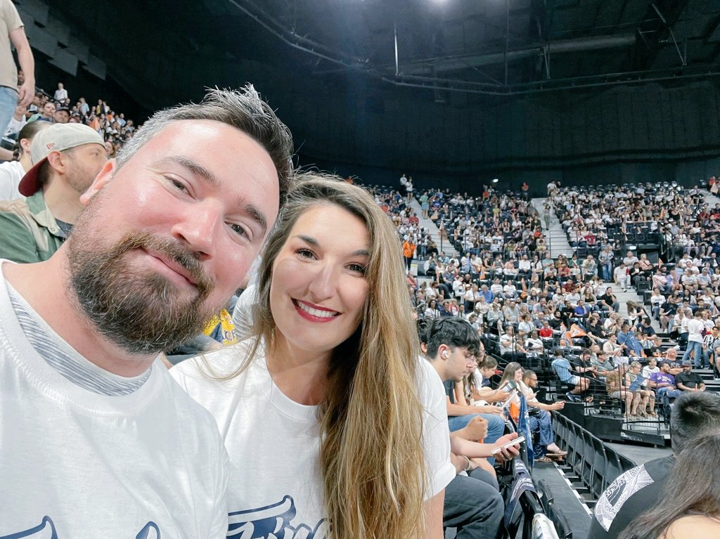 Aurelie__Garcia's tweet photo. La belle saison du @pb86officiel ✨🏀 Quel plaisir de les avoir suivis cette année 🤍💙 Bravo 👏 #pb86 #basket #poitiers @AntoinePlouz https://t.co/3hDlGabdEH