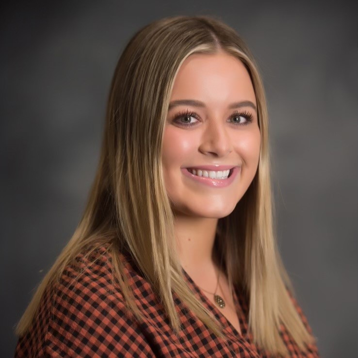 Taylor Lemmerman is a Junior at UND, and she Shares her Experience Thus Far at UND, Including her Involvement on the Sales Team as a Captain 

Read more: blogs.und.edu/cobpa/2023/04/…

#UNDProud #UNDBiz