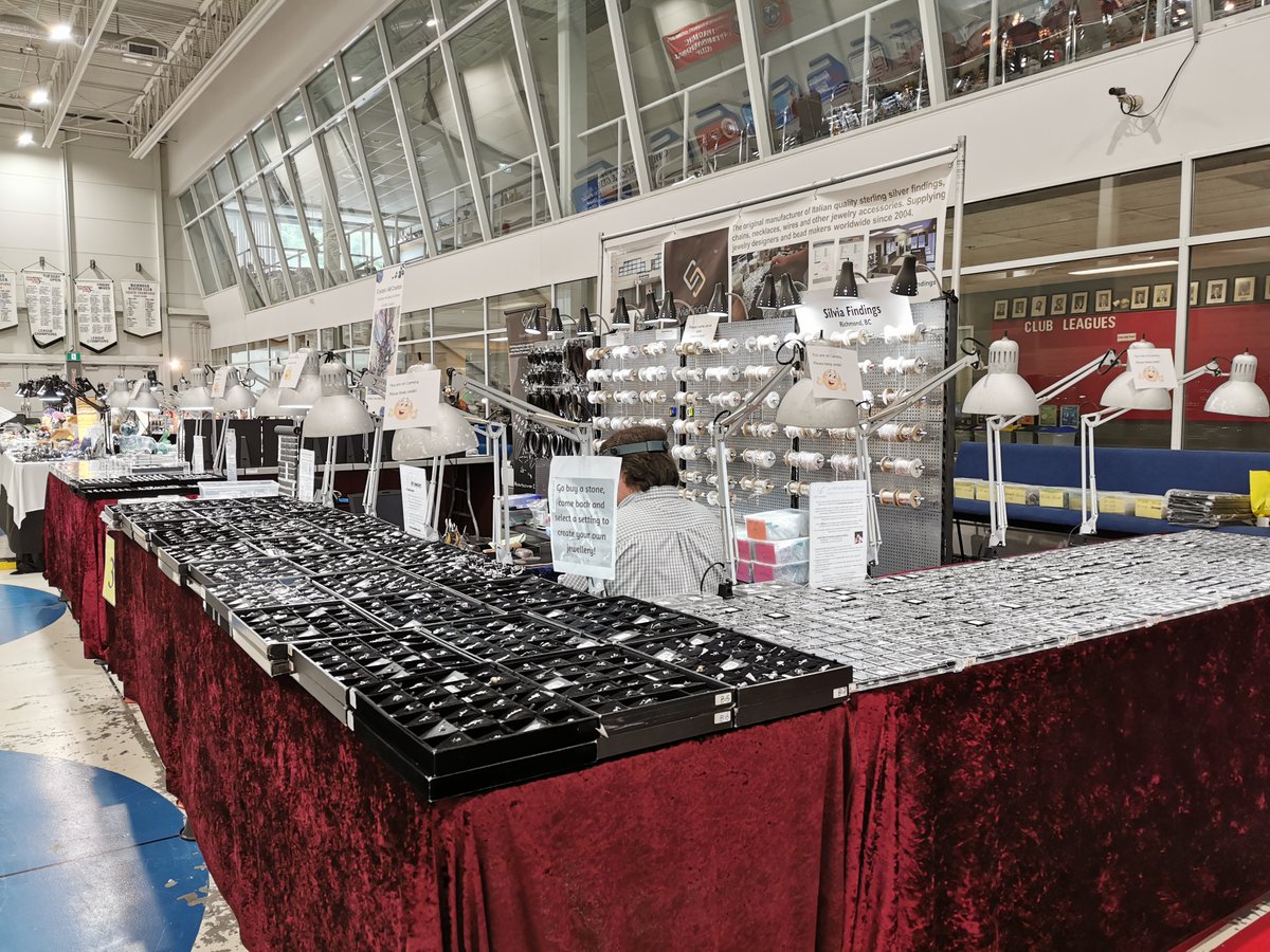 SilviaFindings's tweet image. The Richmond Show is officially open and we are excited to showcase our extensive collection of sterling silver and gold jewelry findings, settings, bails, chains and more. Trust us, you won't find a selection like this anywhere else. #SterlingSilver #Gold #Bails #Settings