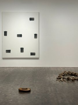 DjLondonSA's tweet photo. This is my favorite exhibition, full of simple art🤍 https://t.co/ZUhlBzmWQK