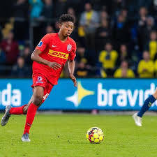 MISSED OUT 🇬🇭 U23
Name: Abu Francis 
Age: 22yrs
Height:182cm 
Position: CM
🇬🇭 Right to Dream ➡️ 🇩🇰 Nordsjaelland ➡️ 🇧🇪 Cercle Brugge 

Partey kudus Ayew Black Stars Meteors Ghana 🇬🇭