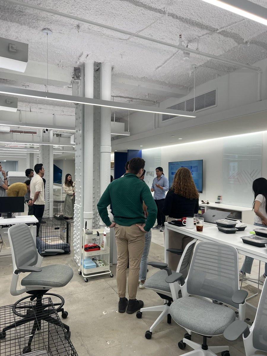 Spotted at the Unconference: Learning to Salsa 💃🏻✨ #deltavnyc