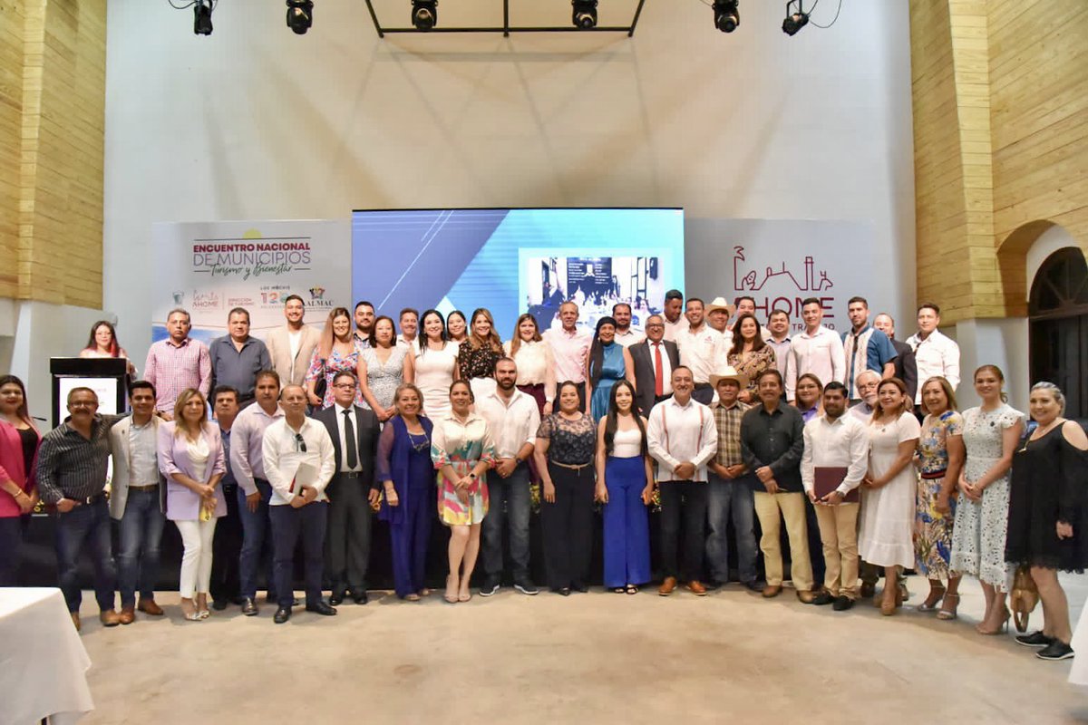 GVargasLanderos's tweet photo. En el marco del 120 Aniversario de nuestra ciudad, dimos inicio a la Instalación de la Mesa Directiva de la #CONASyR-@AALMAC_Mx , agradezco la presencia de todas y todos los Síndicos, regidores  y Diputados. ¡Bienvenidos a #Ahome! ✈️🚢🚂
#LosMochis120años https://t.co/vJu0loQwxB