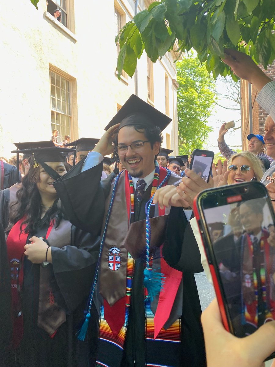 ulysseschevez's tweet image. #MyEMERGEstory I attended Kinder HSPVA #Classof2019. With EMERGE's support, I was the first one in my family to graduate from college. I recently graduated as mechanical engineer at Brown University. Thank you @EMERGE_HISD @HISDSupe @HoustonISD