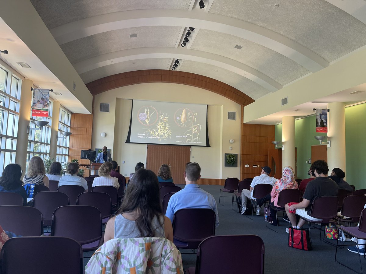 <a href="/richmeisel/">@richmeisel@ecoevo.social</a> <a href="/UH_NSM/">UH College of Natural Sciences and Mathematics</a> <a href="/UH_EcoEvo/">Ecology & Evolution at Houston</a> Awesome event. It was so nice to meet all colleagues from NSM and Texas A&amp;M University.