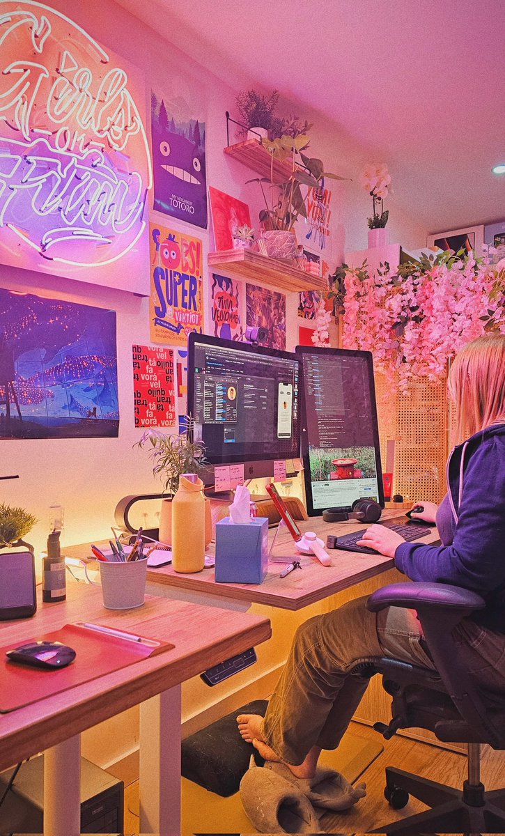 Late night friday working... #indiedev