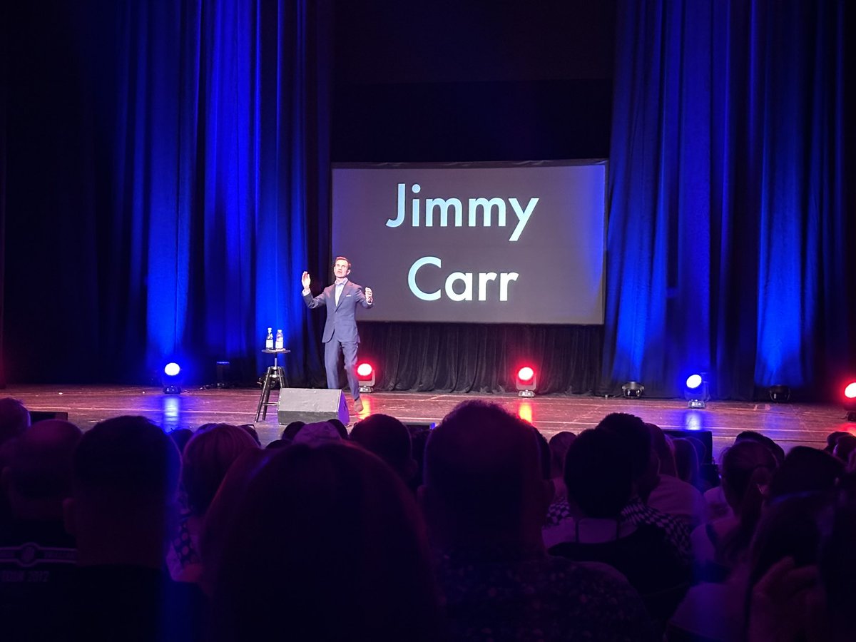 retroandy's tweet image. Been to see @jimmycarr tonight. Taxi driver said his mate (another taxi driver) picked jimmy up and called him @chattyman 😂😂