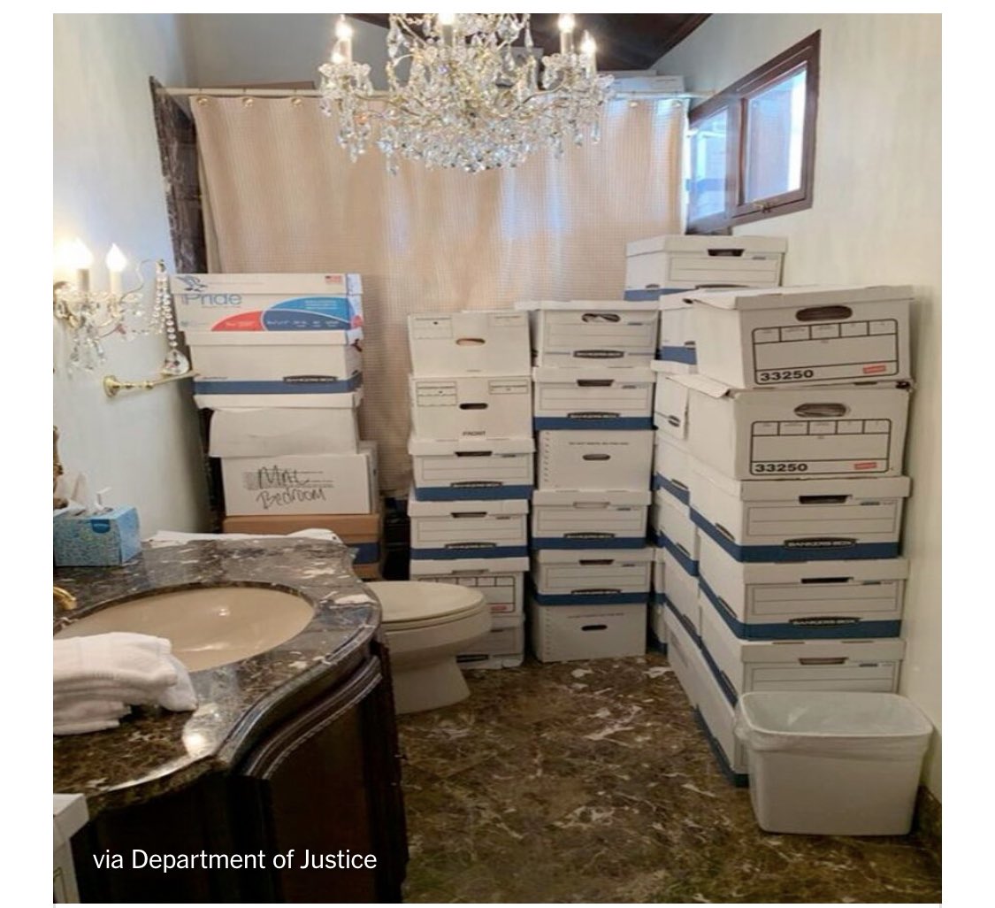 This pic really sums up Trumps entire political career.