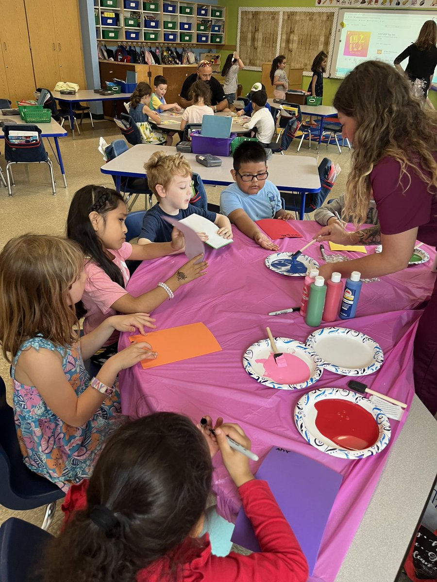 Mrs. Amanda Toth tweet media