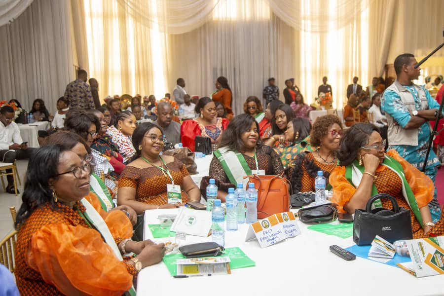 SEyakenyi's tweet photo. However, our women must overcome fear, apathy and cultural biases if they must maximize their leadership potential, conscious of the fact that they aren't mentally inferior to men and definitely not less endowed with leadership capabilities than them. https://t.co/xSIBIWI0VA