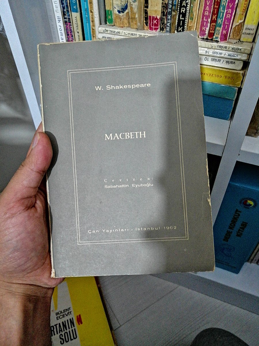 Macbeth🎭 1962 basım. Çeviri: Sabahattin Eyuboğlu. 💯