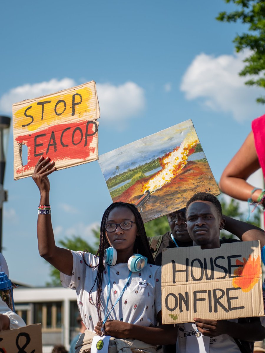 PauletteRahmina's tweet photo. Climate Justice Now!

We took to the streets today in Bonn as FFF MAPA to demand an equitable fossil fuel phase out now. 

This is the 58th session of subsidiary body conferences and we are heading towards the 28th cop. It's been years and years and years of negotiations . https://t.co/srcP9pEuXd