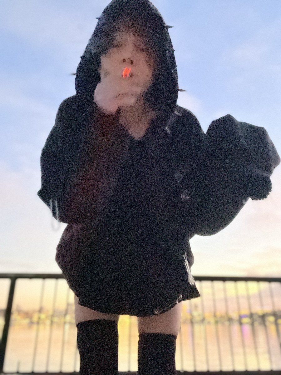 cumcomfy's tweet photo. most likely the best sweater i own frfr............ https://t.co/mPnhWnizP9