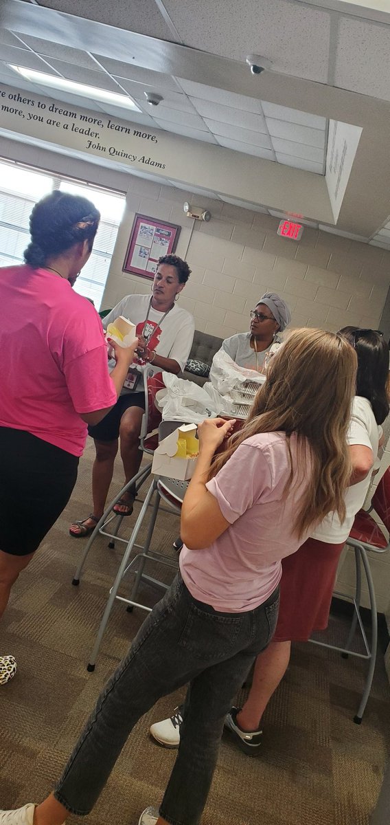 SCEBulldogs's tweet photo. Our bus drivers and monitors were so excited for their cookie surprise from @CCSTransp! #OneChatham #OneSCE https://t.co/aotMgu9vw0