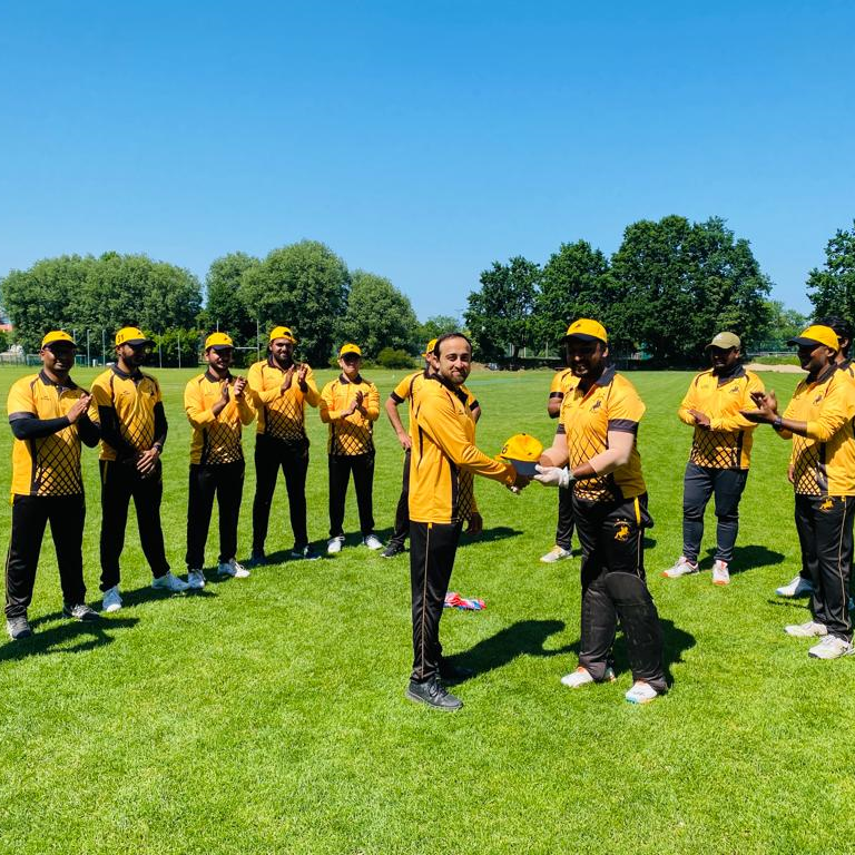 CricketRcd's tweet photo. Some new entries to RCD families.
Pic 1: Tarun
Pic 2: Prem
Welcome to the RCD club, hope you have a excellent season ahead.

#dresden #dresdenliebe #dresdencity #dresdensport #cricketdresden #dresdencricket #cricketingermany #1rcd1family #rcdcric #rcdresden #cricketsachsen https://t.co/WmWXKt4JQz