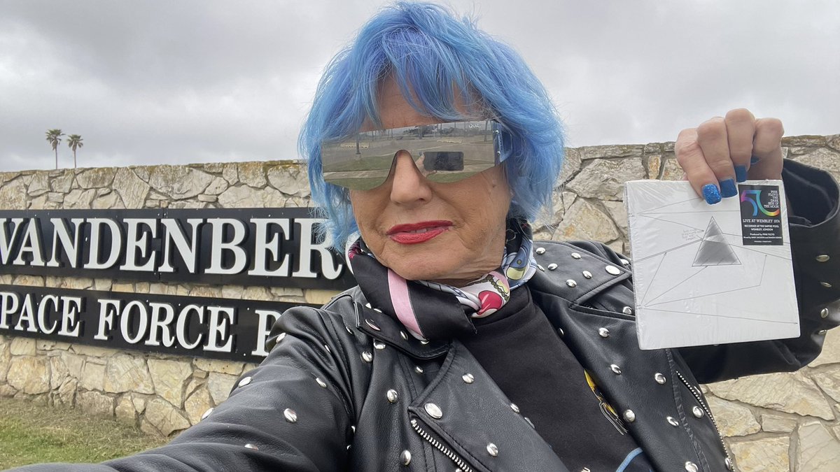 LadyRocketSpace's tweet photo. From my @LadyRocketSpace @pinkfloyd “Dark Side of the Moon”happening at the #VandenbergSpaceBase area. Before @SpaceX launch 6.12;
I am unleashing @CopernicSpace Passport
https://t.co/VXrpYiur4L
To send this @pinkfloyd CD #ToTheMoon - to support @CityofLompoc kids and teachers!