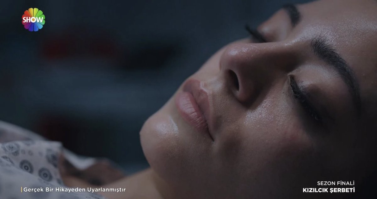 1esdem_'s tweet photo. Ne bölümdü bee.. Son 20 dakikası tüm KAOS ihtiyacımı karşıladı 😎😎

#asiyalarölmez
#ShowTv 
 #KizilcikSerbeti https://t.co/akadmAG2Mu