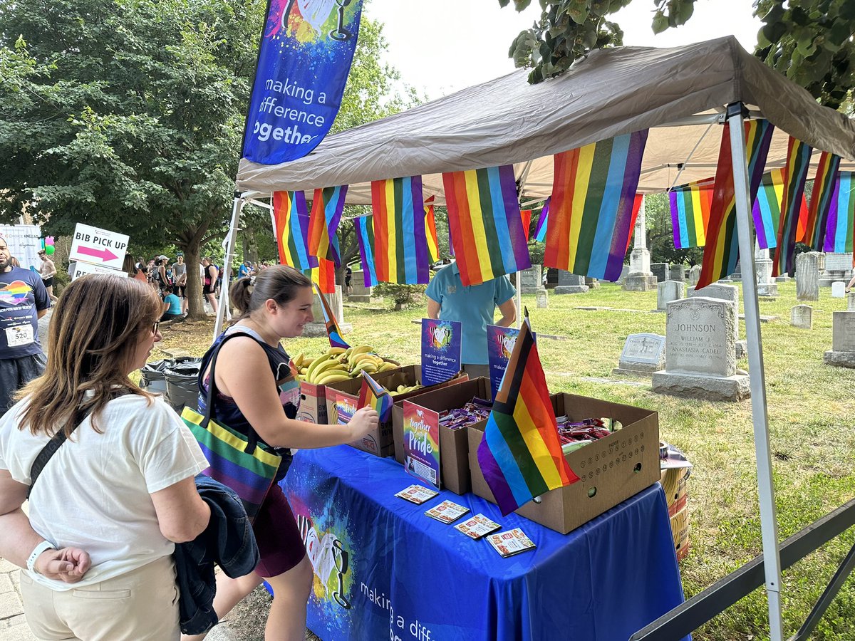 cholland81's tweet photo. Team @Wegmans at @DCFrontrunners Pride Run 5k at @CongCemetery!  The event raises funds for local orgs that support the LGBTQ community and disenfranchised youth including @TeamDCSports @WandaAHouse @TeensRunDC and @SMYALDMV. https://t.co/R1pIDOWlp2