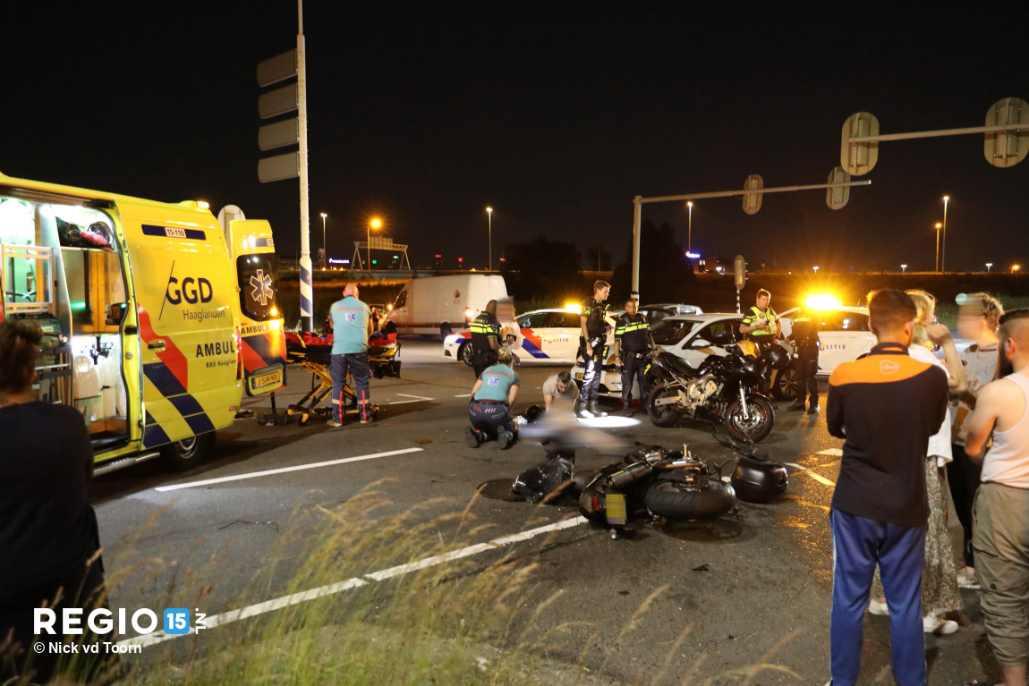 regio15's tweet photo. Nu online: motorrijder gewond na ongeval op de #LaanvanDelfvliet #DenHaag https://t.co/dWwgp9J1Tu https://t.co/e7IgpI3ZfV