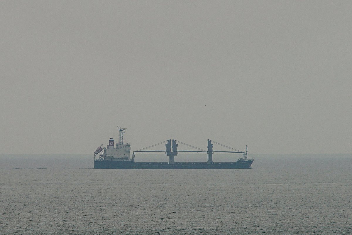 johnmorgan726's tweet photo. The BALSA 83, IMO:9580247 en route to Kingston, Jamaica, flying the flag of Panama 🇵🇦. #ShipsInPics #DowaLine #GeneralCargoShip #Balsa83 #CanadaOnFire #Smoke https://t.co/SGsjHkulk1