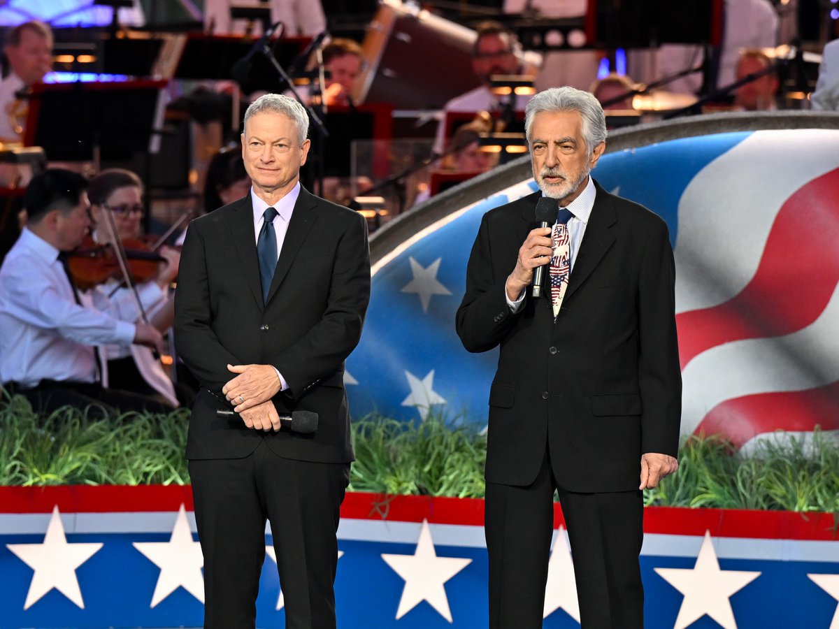 This is the final weekend to watch the 2023 National Memorial Day Concert. Stream the show now on our website: pbs.org/national-memor…

#memdaypbs @JoeMantegna @GarySinise @PBS