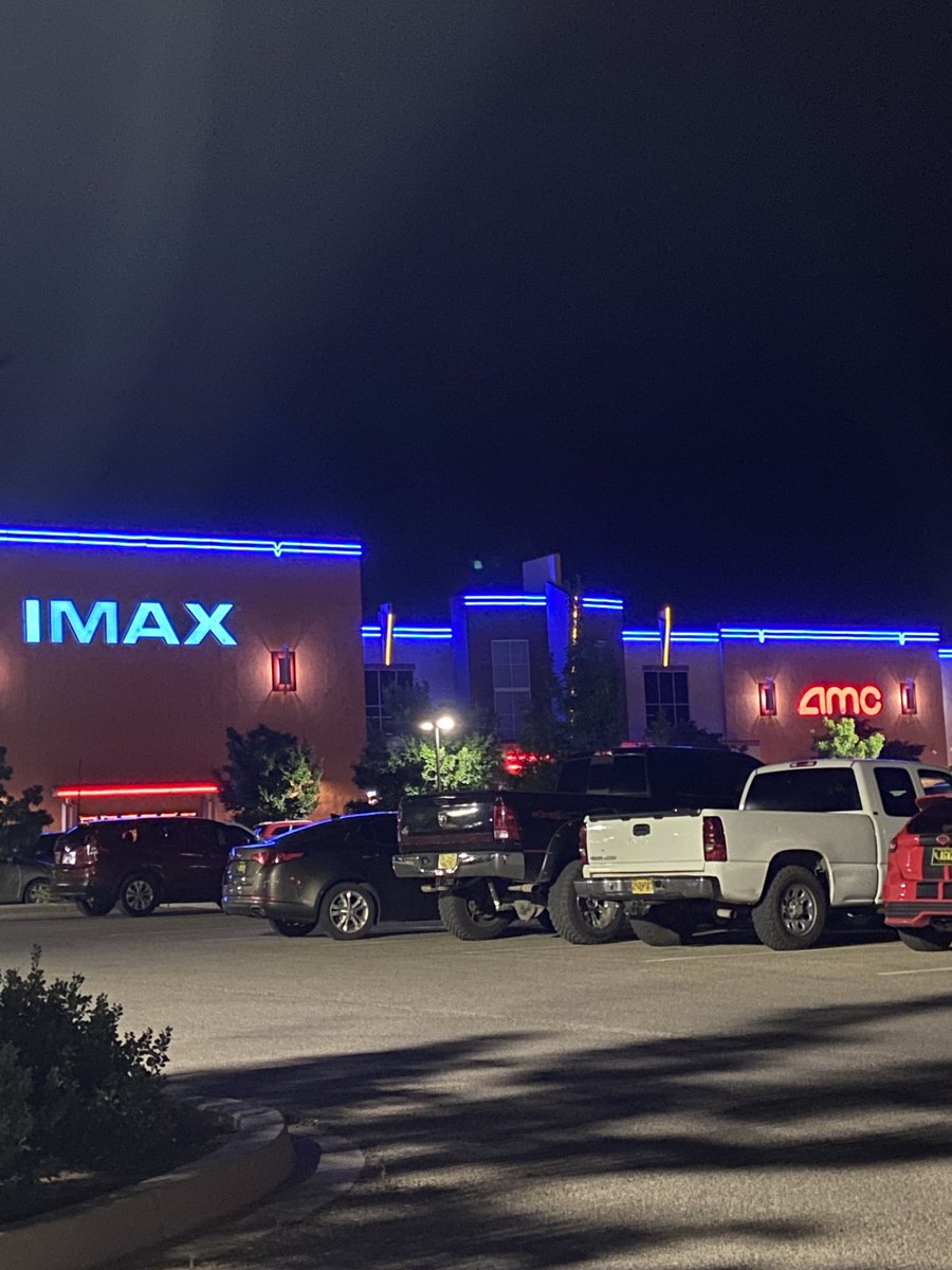 Look at all the people here Friday night #atAMC in my city 🔥 Keep it rolling 🔥 #AMCNeverleaving #AMC #AMCAPES 🔥 🍿 🚀
