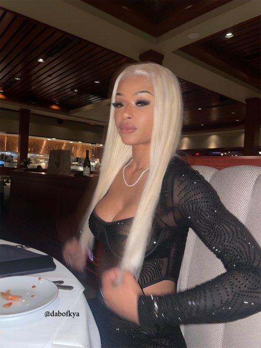 ☺️🖕🏽 https://t.co/MhWYzJVQhA<a href="/tag/wagonwednesday"class="tags"><span>#wagonwednesday</span></a>