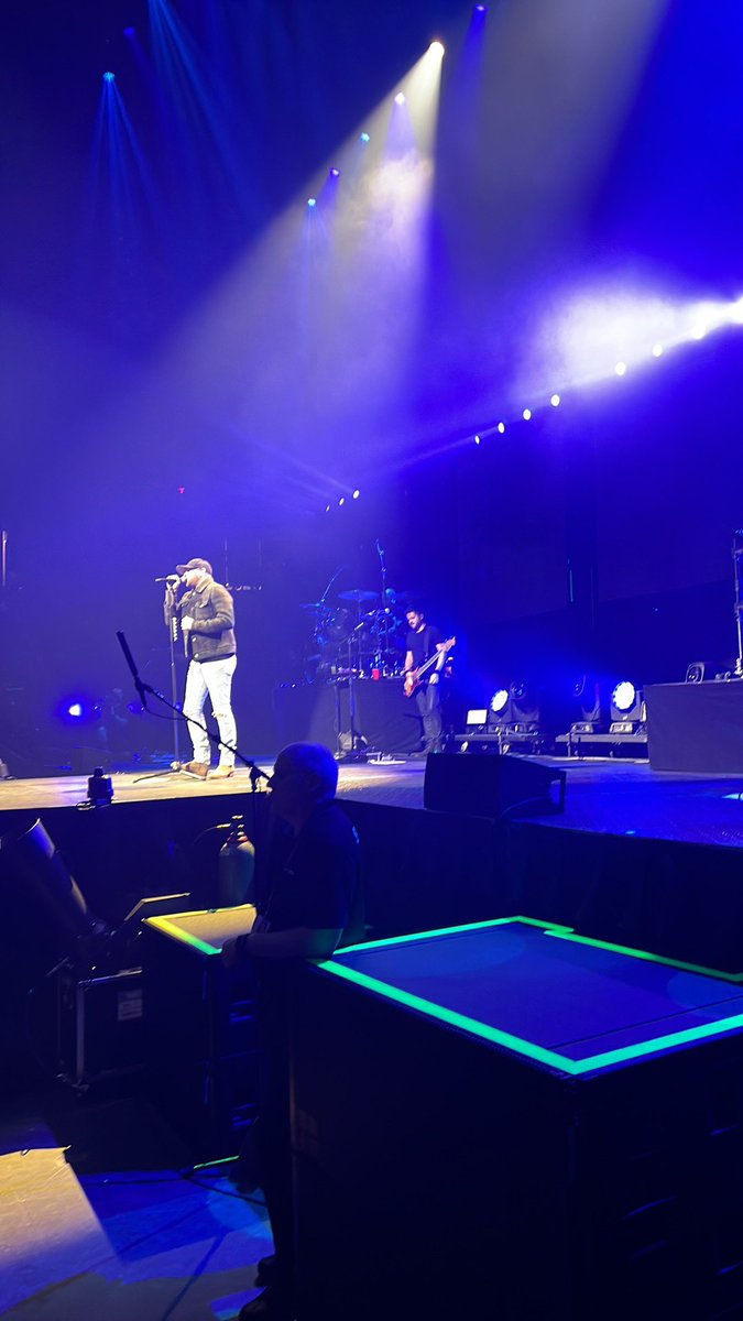 grimesm78's tweet photo. @coleswindell Great show as always!!! #DHC https://t.co/JuJYAEoxmm