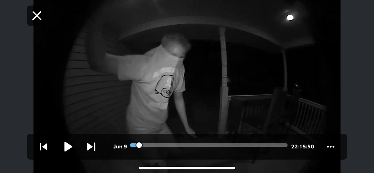 HammerCheckinIn's tweet image. If these are your kids… tell them they’re in high school now and it’s time to grow up. My kids are sleeping. Thanks.