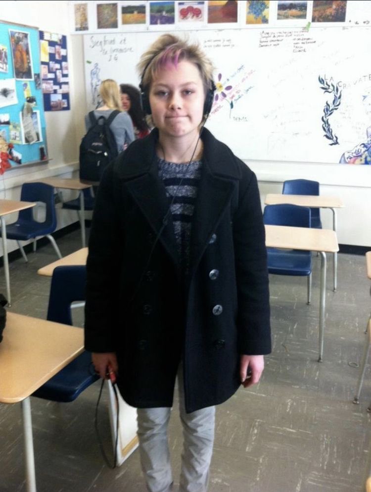 GAYLANDTOO's tweet image. phoebe bridgers wrote waiting room at 16.