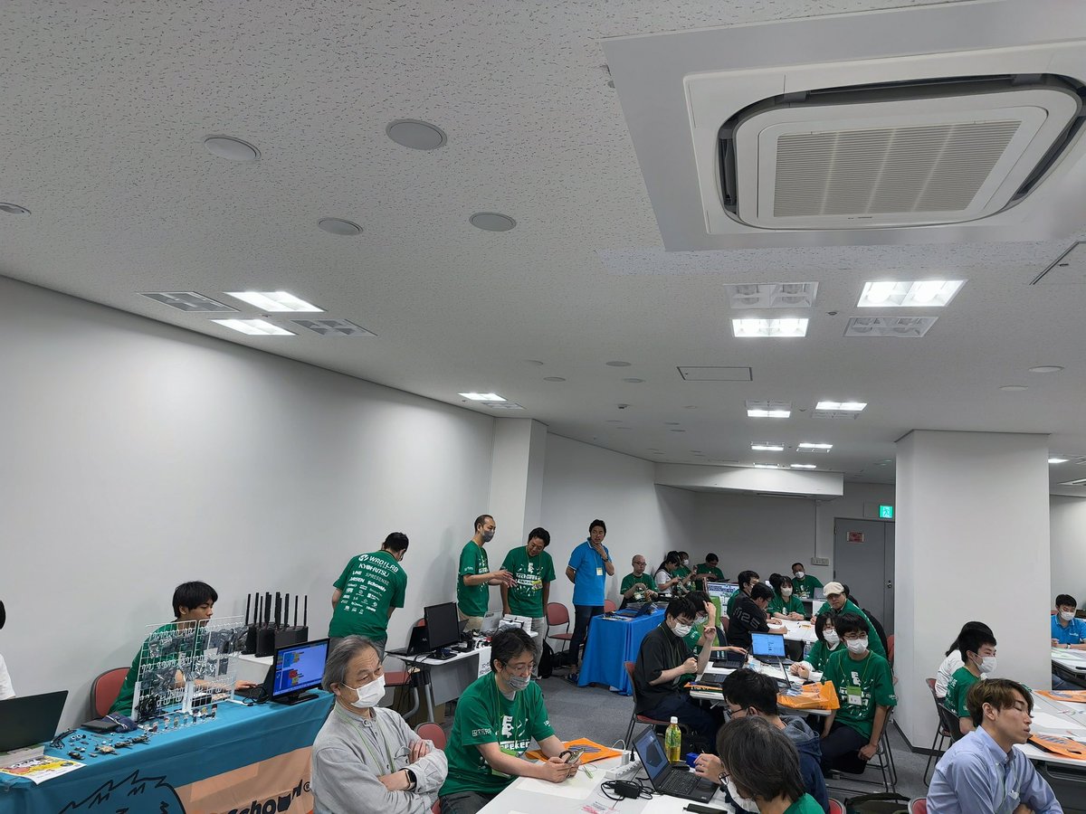 sumihiro3's tweet image. デジットハッカソン改め #techseeker ハッカソン始まりました！
テクニカルサポーターも勢揃い！
今回は #LINE_API を中心としたメンターで参加させてもらいます