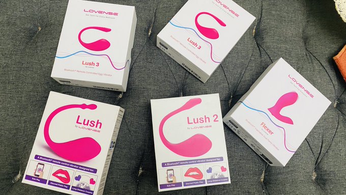 Horas, horas y horas de diversi&oacute;n 🤭 @Lovense https://t.co/YDSELoCCUl<a class="tags" target="_blank" title="On Twitter" href="/?out=eyJ0eXAiOiJKV1QiLCJhbGciOiJIUzUxMiJ9.eyJpYXQiOjE3MjE1Nzc1MjIsImlzcyI6InR3cG9ybnN0YXJzLmNvbSIsIm5iZiI6MTcyMTU3NzUyMiwiZXhwIjoxNzUzMTEzNTIyLCJyZWRpcmVjdF91cmwiOiJodHRwczovL3R3aXR0ZXIuY29tL0xvdmVuc2UifQ.foFmEyzn_QjXcWS3Y9lKdaCXZcw037CggPzIxNdF-meccKoBNO1uwbsoX0IQ4VIjbCJPcxwa4UFC51mmBFC8_g">@Lovense</a><a href="/tag/sismo"class="tags"><span>#sismo</span></a>