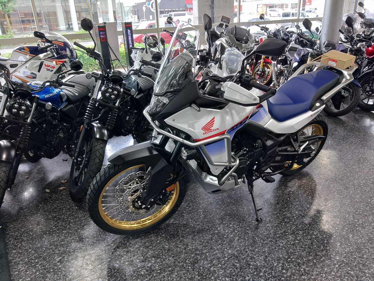 dai_XL750's tweet photo. ということで納車です‼️ https://t.co/vQOhf9uD72