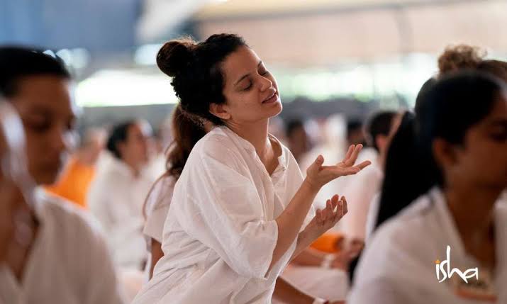 Puru_here's tweet image. New Bhava Spandana Program announced for ladies at the Isha Yoga Center, Coimbatore. 🥁💃

📆 BSP Ladies - July 25 - 28, 2023

Participants please visit isha.co/bhavaspandanal… to submit an application for the program. 🪷🙏