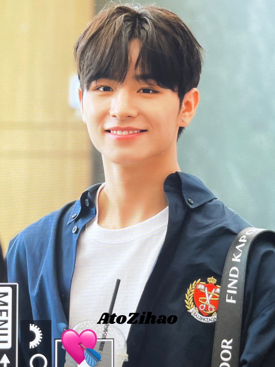 230609 ✈️

#왕즈하오 #王子浩 #WANGZIHAO #ワンズハオ