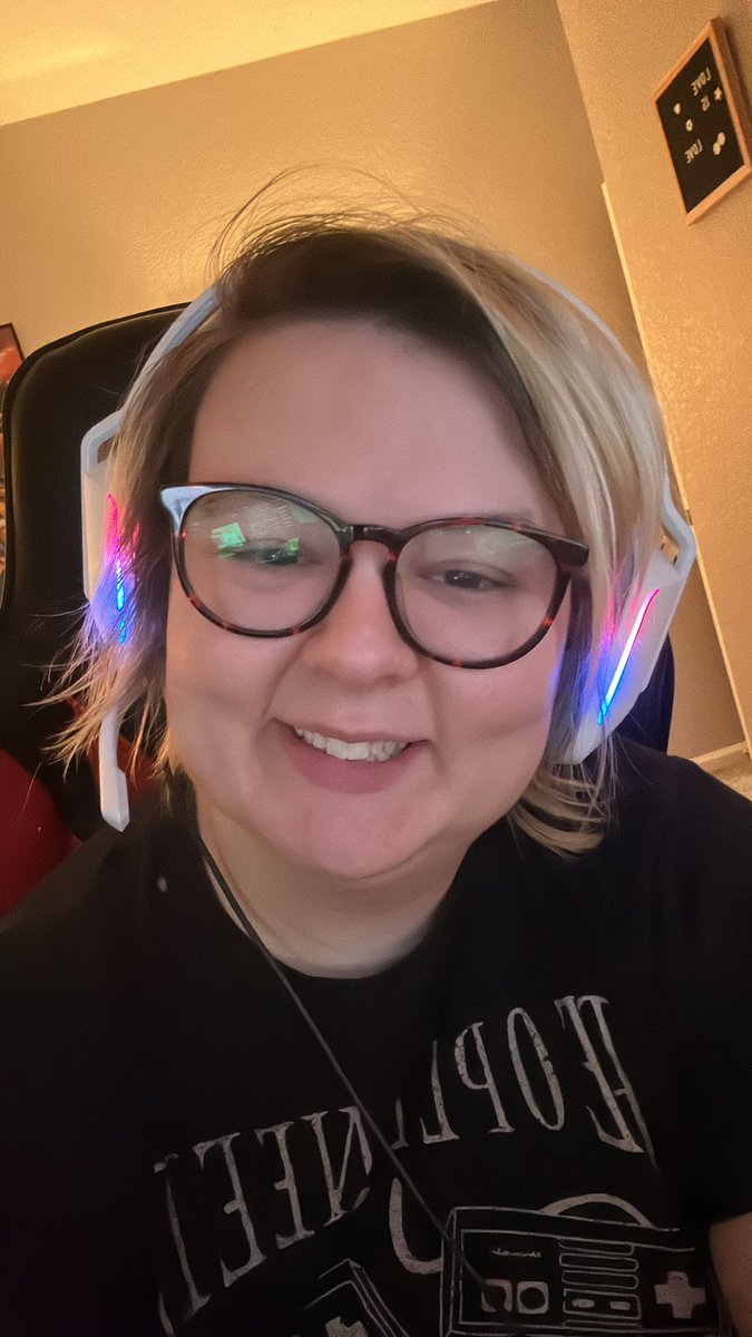 purplerosecute's tweet photo. I spent the last two days home sick working on getting myself set up on kick and hopefully YouTube gaming! Please come support me it means so much ❤️ https://t.co/ZWD1pjUc93 #gamergirl #DiabloIV #GirlBoss https://t.co/ZYvEcL9IjH