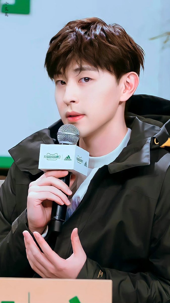 Lun_SSlunn's tweet photo. 언제봐도 예쁜 왕자야 11주년 축하해🍀
 #11yearsWithDengLun https://t.co/3zaxiqoe35
