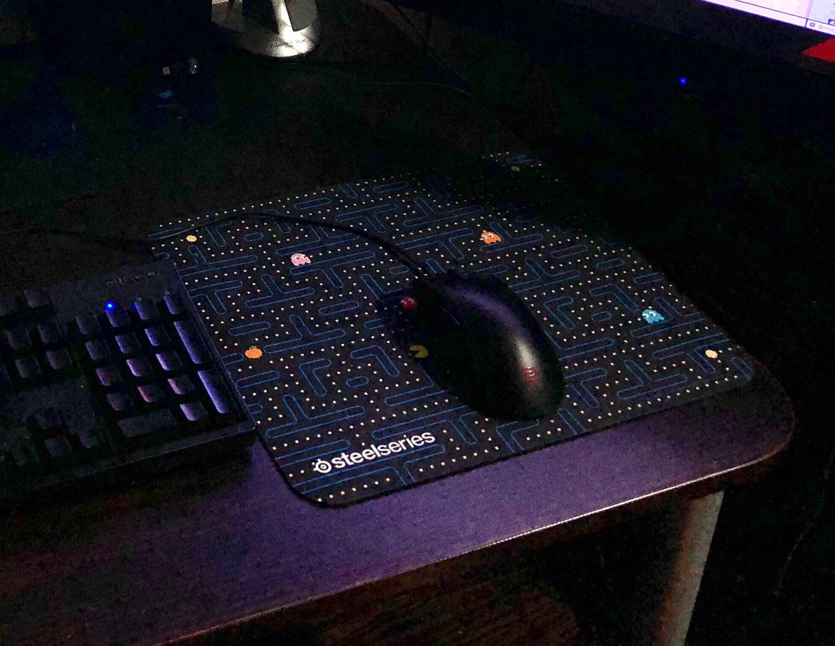 domesapporo's tweet photo. 【#本日のオススメ✨】

#SteelSeries #QcK シリーズは
「#使い勝手抜群‼な #ゲーミングマウスパッド なのにお買い得💰」
➕
#初めて のゲーミングマウスパッドにも超絶✨ #オススメ です。

【せっきー、🐺】も #RockmanEdition や #PacManEdition も購入✚使用しています😆

【せっきー。🐺】 https://t.co/LChYWOquVM