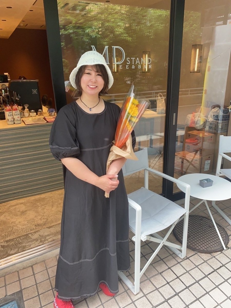 mdstand's tweet image. 私が一番好きな花はひまわり🌻
お花屋さんに売っていたのでお店に飾るために買ってきました‼️