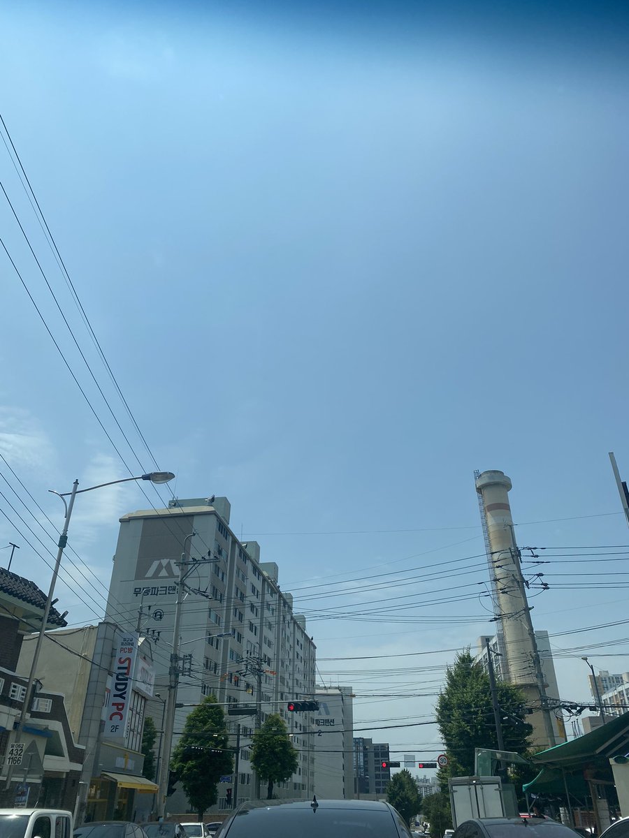 데이트 하고 싶은 날씨 인데 덥다 ㅠㅠ