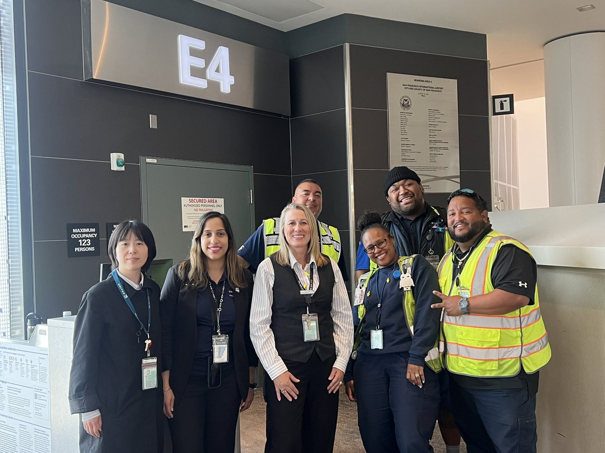 Coachrich_33's tweet photo. Congratulations to E5 on day shift and E4 on swing shift for winning the weekly acceleration gate challenge in SFO. @united #SFOCS #SFOCG https://t.co/AqZd49TgAO