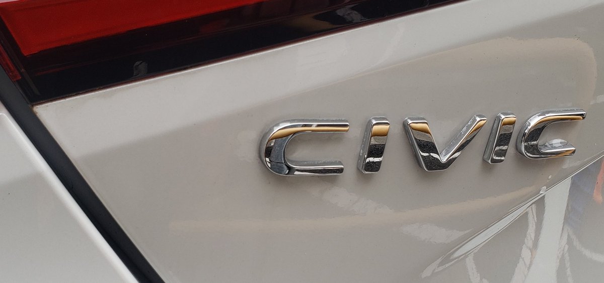 ipaka_'s tweet image. 吾輩は🦙である
行き先はまだ知らない

何処に向かっているのかは皆目見当も付かぬ
朝に地元のセブンに居たことは記憶している

吾輩はここで白い車に捕まって何処かに連れてかれている

あとで聞くとそれは一番源泉持ち湯者という一番獰悪な種族であったそうだ

我輩は🦙である
行き先はまだ知らない