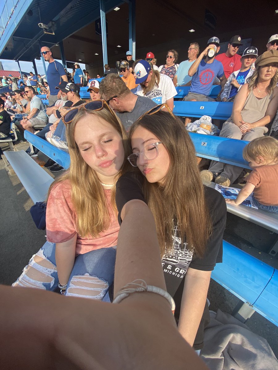 HarderKennedy's tweet photo. #shareyoursizzle #LMCU https://t.co/Wm4Rqsm9z0