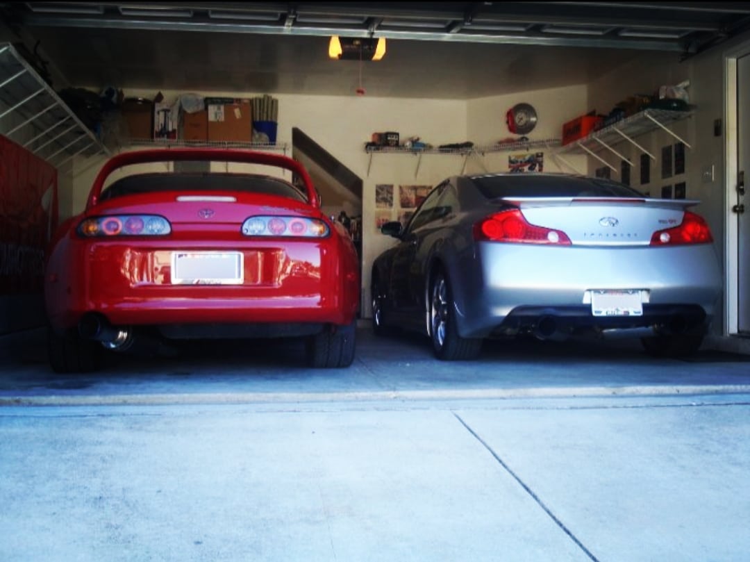 RevYourLifeTV's tweet image. flashback Friday to when the @INFINITIUSA #G35 &amp;amp; the @ToyotaRacing #Supra twinturbo with the getrag transmission &amp;amp; sports roof were roomies 🔥 #Cars #adventure #ohana #thegoodvibetrbe #youtube #revyourlifetv #thecarvlog #fastcars
