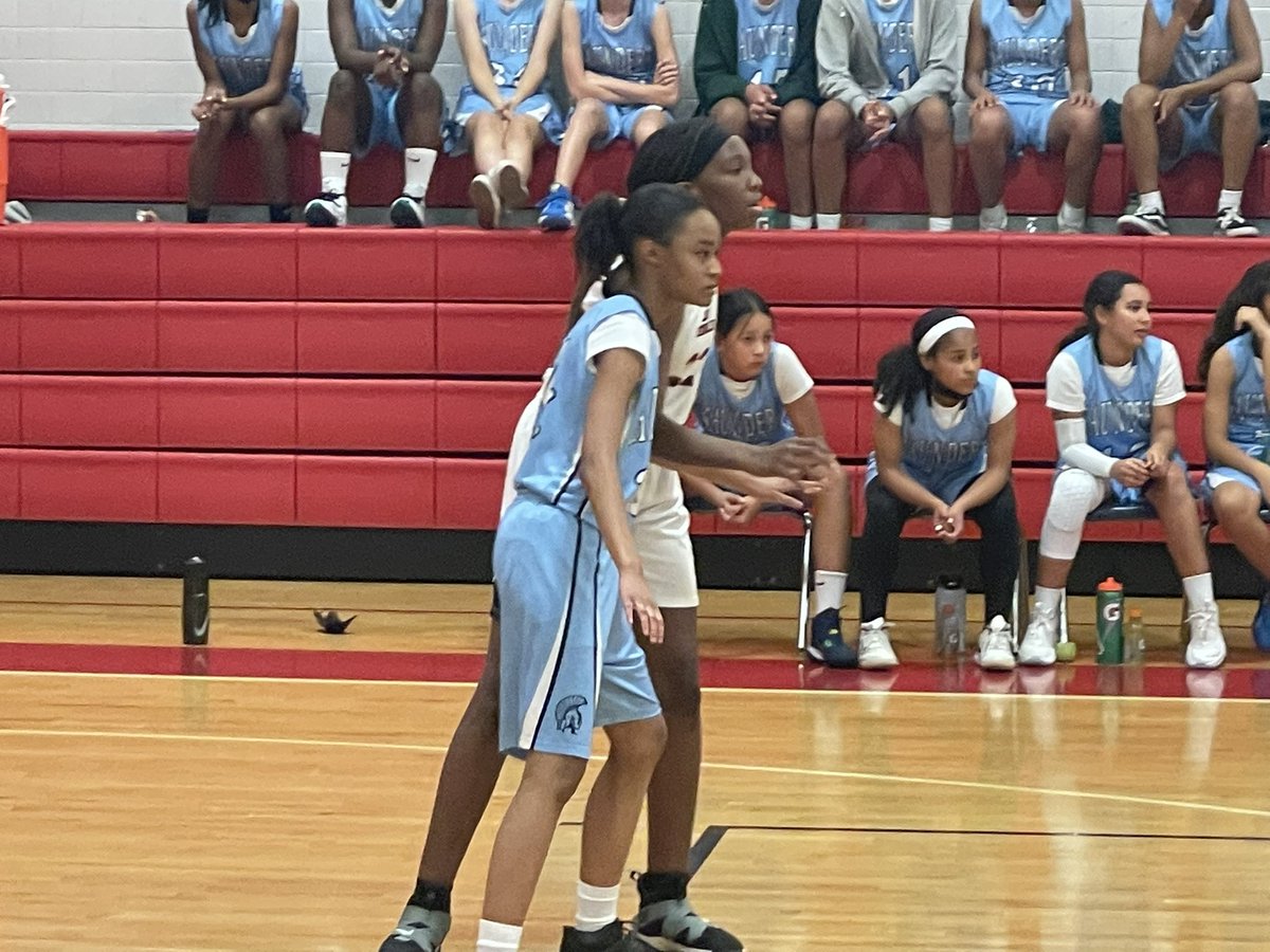 JD3_jadore's tweet photo. The very first game in #middleschool https://t.co/09PumvWgl7